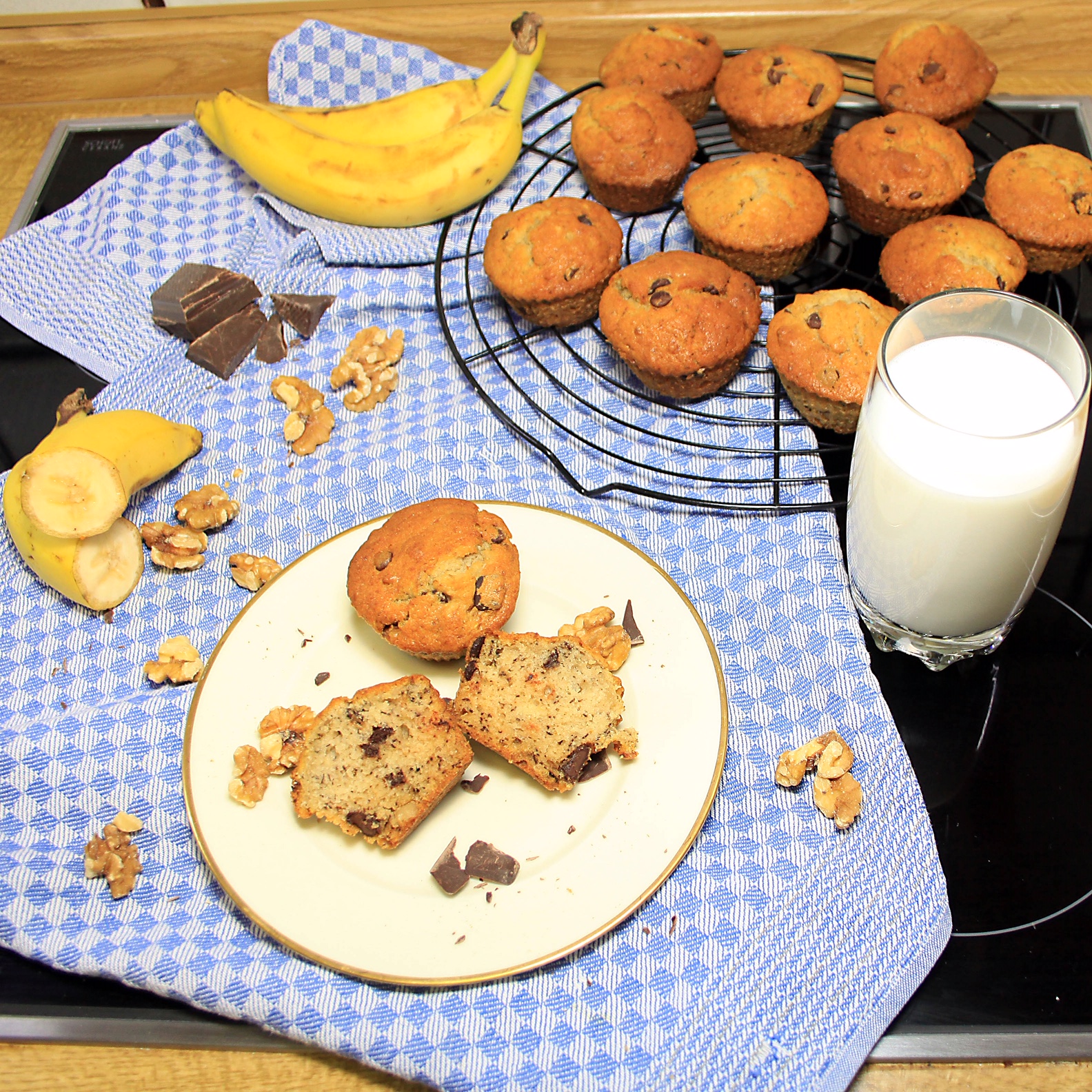 Bananen-Walnuss-Muffins – MissBakeria