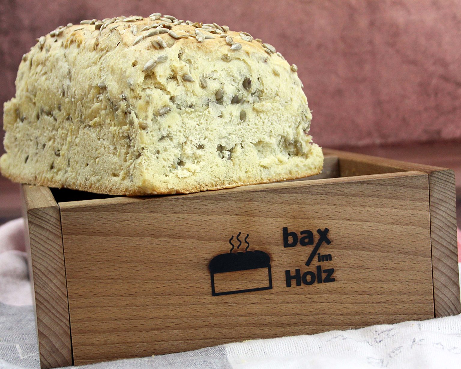 Dinkel-Sonnenblumenkern-Brot – MissBakeria